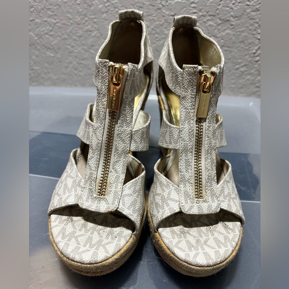 Michael Kors Wedges - Picture 2 of 4